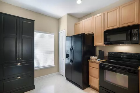 Kitchen - 654 Drake Bay Ter, Saint Augustine, FL 32084 photo 2 of 2