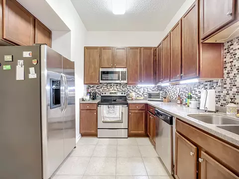 Kitchen - 309 Golden Lake Loop, Saint Augustine, FL 32084 photo 1 of 4