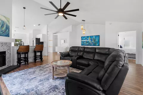 Living - 640 Nautical Way, Saint Augustine, FL 32080 photo 2 of 5