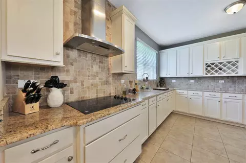 Kitchen - 82 Wild Egret Ln, Saint Augustine, FL 32086 photo 4 of 5