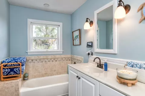 Bath - 329 Minorca Ave, Saint Augustine, FL 32086 photo 3 of 5