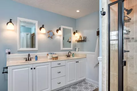 Bath - 329 Minorca Ave, Saint Augustine, FL 32086 photo 2 of 5