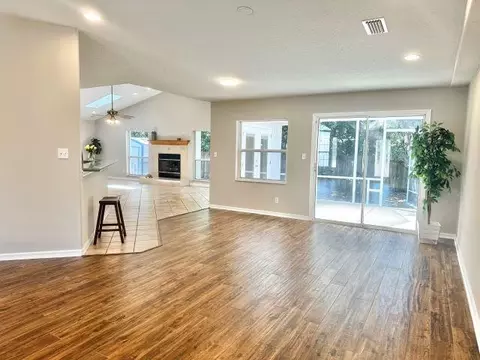 Living - 112 Mickler Blvd, Saint Augustine, FL 32080 photo 3 of 5