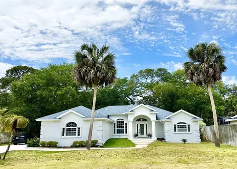 Exterior - 112 Mickler Blvd, Saint Augustine, FL 32080 photo 1 of 13