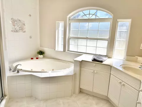 Bath - 112 Mickler Blvd, Saint Augustine, FL 32080 photo 1 of 3