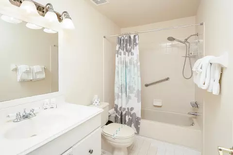 Bath - 2770 W Loja St Apt 4 5 6 #4, 5 & 6, Saint Augustine, FL 32084 photo 2 of 6