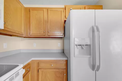 Kitchen - 244 River Island Cir, Saint Augustine, FL 32095 photo 4 of 5