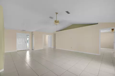Living - 244 River Island Cir, Saint Augustine, FL 32095 photo 3 of 4
