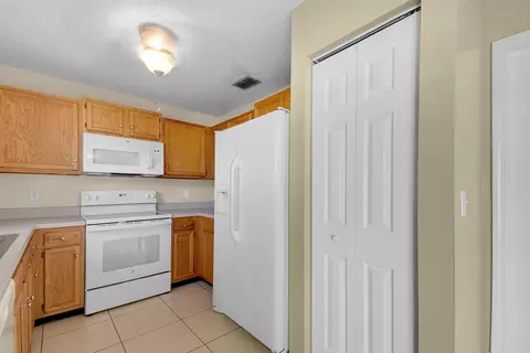 Kitchen - 244 River Island Cir, Saint Augustine, FL 32095 photo 3 of 5