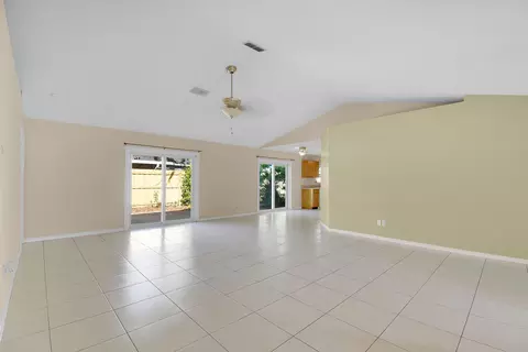 Living - 244 River Island Cir, Saint Augustine, FL 32095 photo 1 of 4