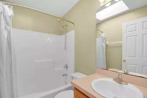 Bath - 244 River Island Cir, Saint Augustine, FL 32095 photo 1 of 3