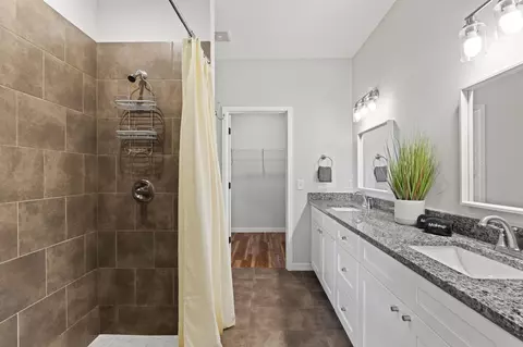 Bath - 720 Hamilton Ave, Saint Augustine, FL 32084 photo 3 of 3