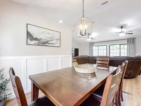 Dining - 136 Pelican Rd, Saint Augustine, FL 32086 photo 4 of 5