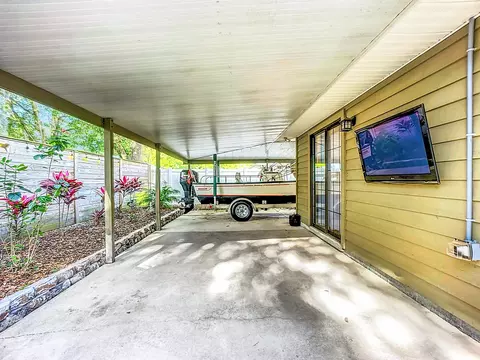 Exterior - 136 Pelican Rd, Saint Augustine, FL 32086 photo 3 of 10