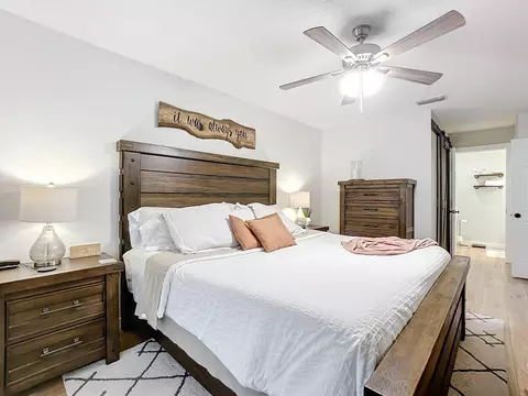 Bedroom - 136 Pelican Rd, Saint Augustine, FL 32086 photo 2 of 9