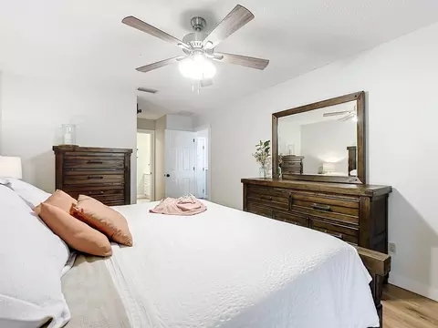 Bedroom - 136 Pelican Rd, Saint Augustine, FL 32086 photo 1 of 9