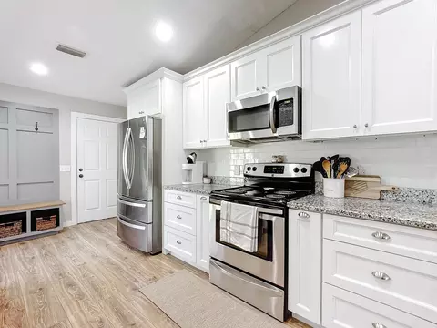 Kitchen - 136 Pelican Rd, Saint Augustine, FL 32086 photo 3 of 4