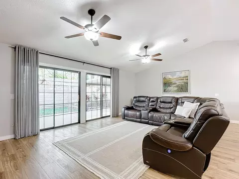 Living - 136 Pelican Rd, Saint Augustine, FL 32086 photo 3 of 4