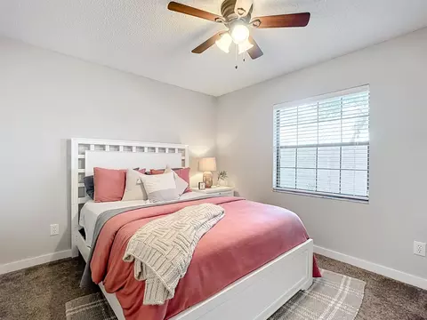 Bedroom - 136 Pelican Rd, Saint Augustine, FL 32086 photo 6 of 9