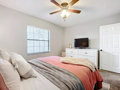 Bedroom - 136 Pelican Rd, Saint Augustine, FL 32086 photo 5 of 9