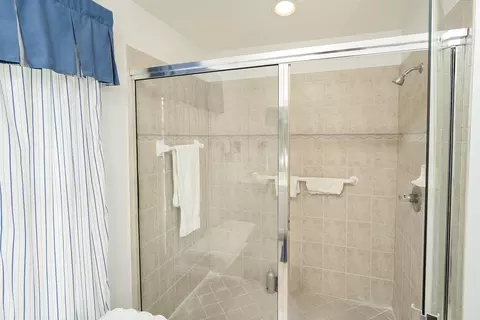 Bath - 705 Captains Dr, Saint Augustine, FL 32080 photo 2 of 4