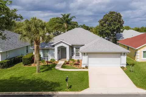 Exterior - 705 Captains Dr, Saint Augustine, FL 32080 photo 1 of 11