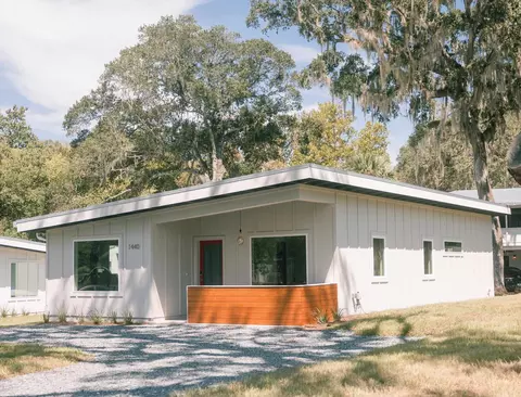 Exterior - 82 Chapin St, Saint Augustine, FL 32084 photo 5 of 9