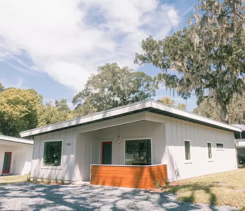 Exterior - 82 Chapin St, Saint Augustine, FL 32084 photo 7 of 9