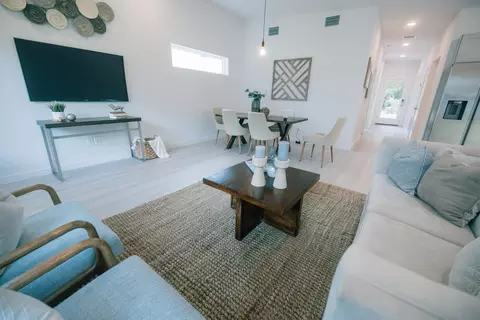 Living - 82 Chapin St, Saint Augustine, FL 32084 photo 2 of 3