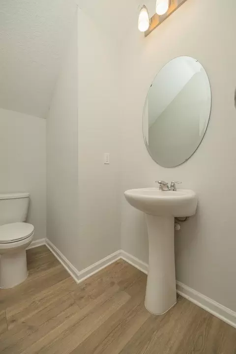 Bath - 92 Half Moon Dr, Saint Augustine, FL 32080 photo 1 of 4