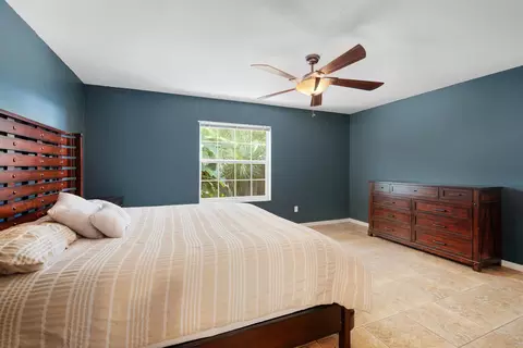 Bedroom - 5230 Shore Dr, Saint Augustine, FL 32086 photo 1 of 6