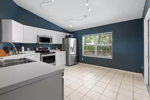 Kitchen - 5230 Shore Dr, Saint Augustine, FL 32086 photo 1 of 2