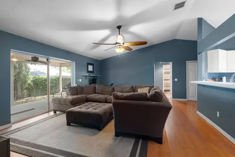 Living - 5230 Shore Dr, Saint Augustine, FL 32086 photo 3 of 4