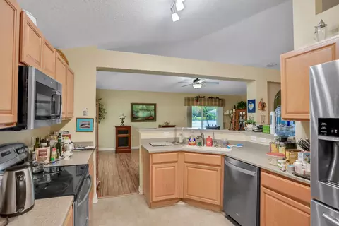 121 Greenwillow Ln, Saint Augustine, FL 32086 photo 4