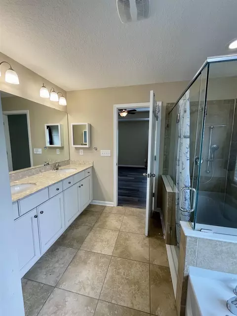 Bath - 165 Pullman Cir, Saint Augustine, FL 32084 photo 6 of 6