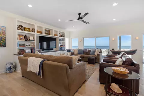 Living - 2 2nd Ln, Saint Augustine, FL 32080 photo 6 of 7