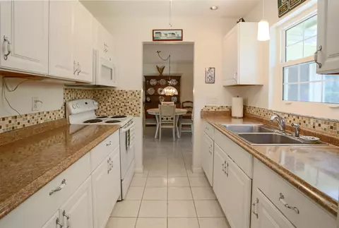 Kitchen - 430 Gloria St, Saint Augustine, FL 32086 photo 2 of 4