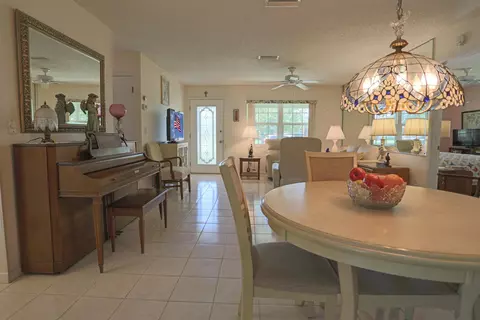Dining - 430 Gloria St, Saint Augustine, FL 32086 photo 5 of 5