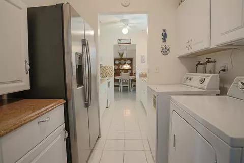 Kitchen - 430 Gloria St, Saint Augustine, FL 32086 photo 3 of 4