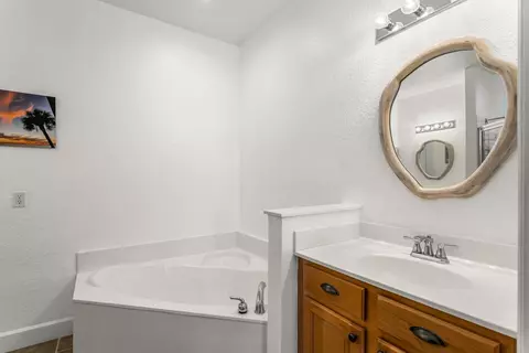 Bath - 651 Shores Blvd, Saint Augustine, FL 32086 photo 2 of 5