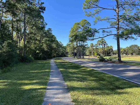 Exterior - 651 Shores Blvd, Saint Augustine, FL 32086 photo 8 of 9
