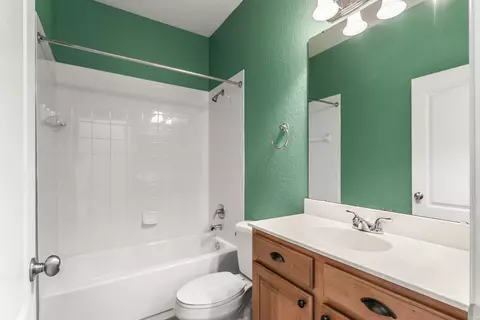 Bath - 651 Shores Blvd, Saint Augustine, FL 32086 photo 4 of 5