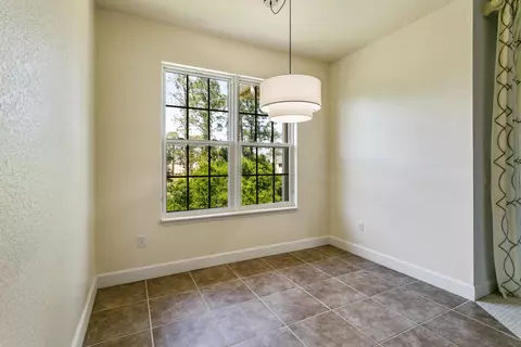Dining - 651 Shores Blvd, Saint Augustine, FL 32086 photo 1 of 1