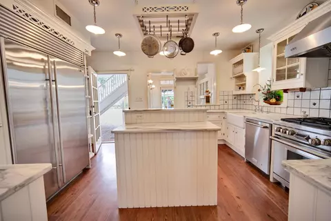 Kitchen - 56 Marine St, Saint Augustine, FL 32084 photo 1 of 7