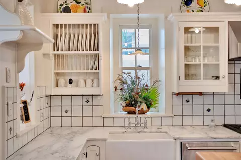 Kitchen - 56 Marine St, Saint Augustine, FL 32084 photo 5 of 7