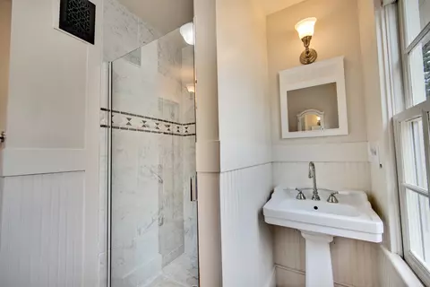 Bath - 56 Marine St, Saint Augustine, FL 32084 photo 9 of 9