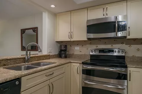 Kitchen - 890 A1a Beach Blvd #72, Saint Augustine, FL 32080 photo 5 of 6