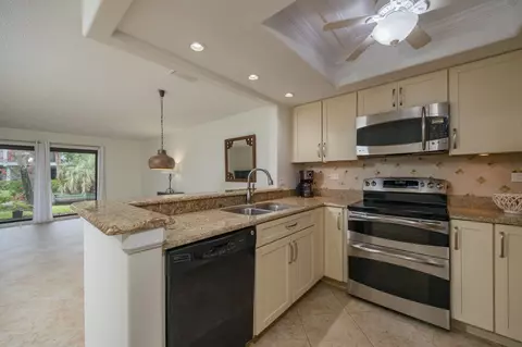 Kitchen - 890 A1a Beach Blvd #72, Saint Augustine, FL 32080 photo 4 of 6