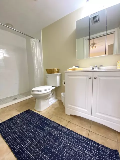 Bath - 4250 A1a S UNIT L-35, Saint Augustine, FL 32080 photo 1 of 5