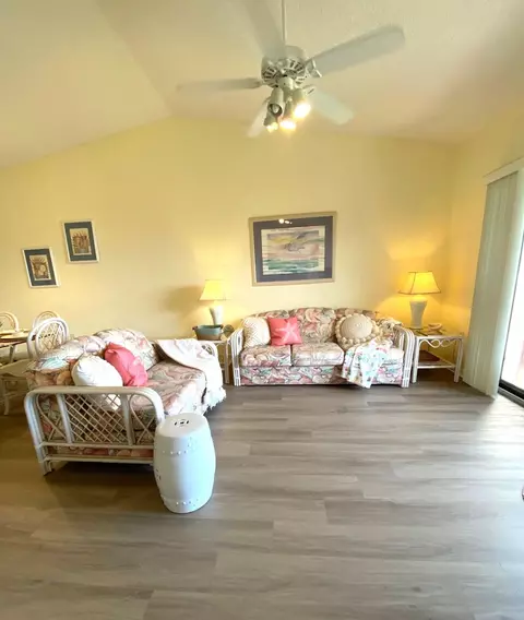 Living - 4250 A1a S UNIT L-35, Saint Augustine, FL 32080 photo 2 of 7